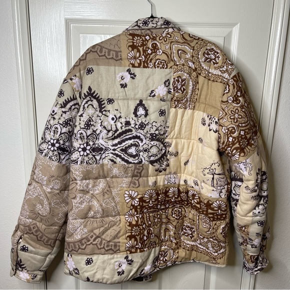 BDG Pattern Quilted Oversized Shirt Jacket Puffer In Beige and Brown Size Large - Picture 3 of 16